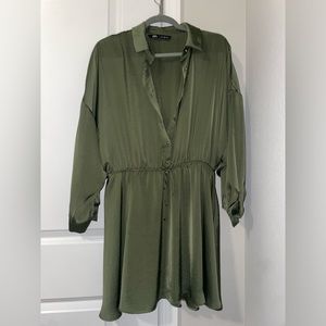 beautiful dress, single use, perfect condition